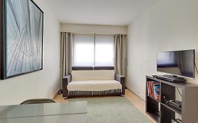 ID 326 Batignolles/ rue Saussure - Paris XVII°